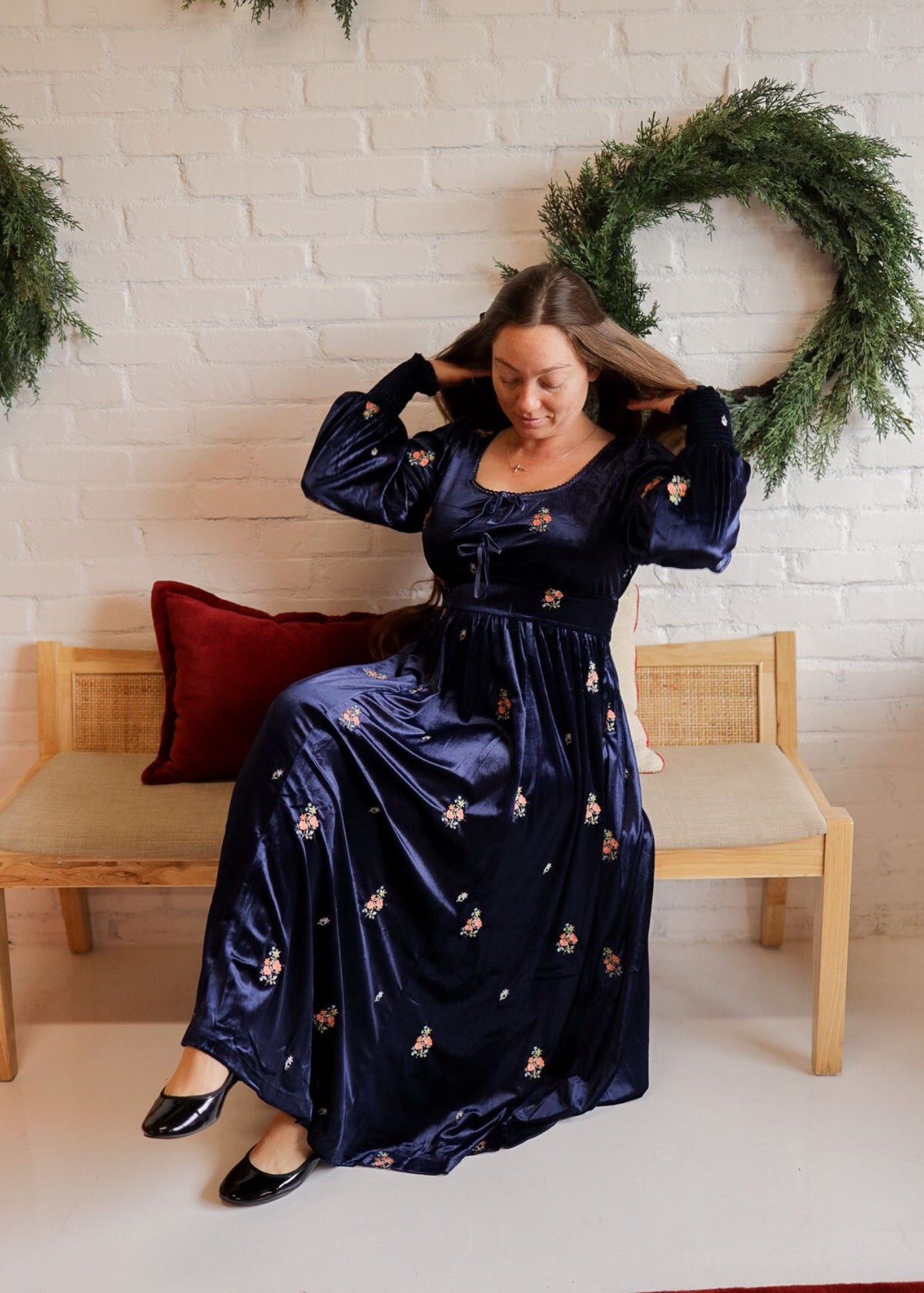 Anastasia Velvet Dress- Navy